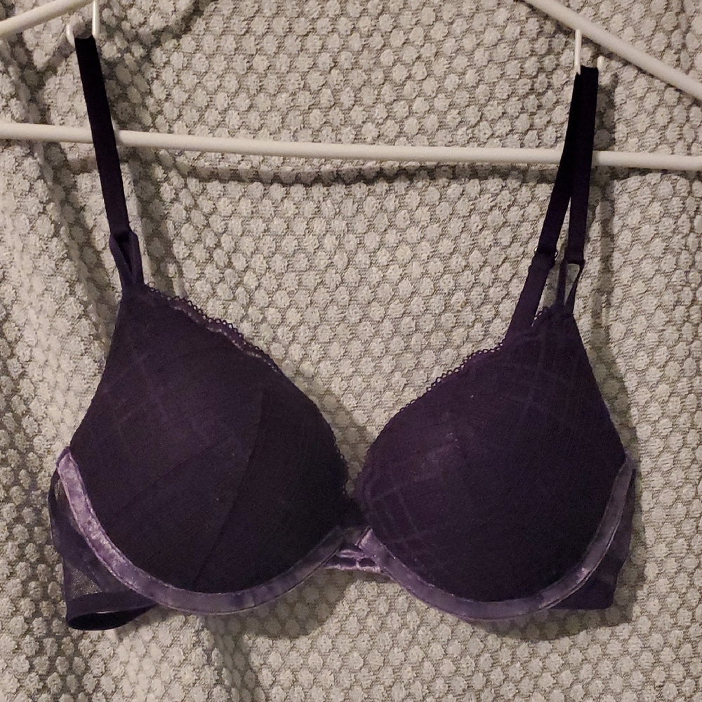 Victoria's Secret Deep Purple Lace-Trim Push-Up Bra